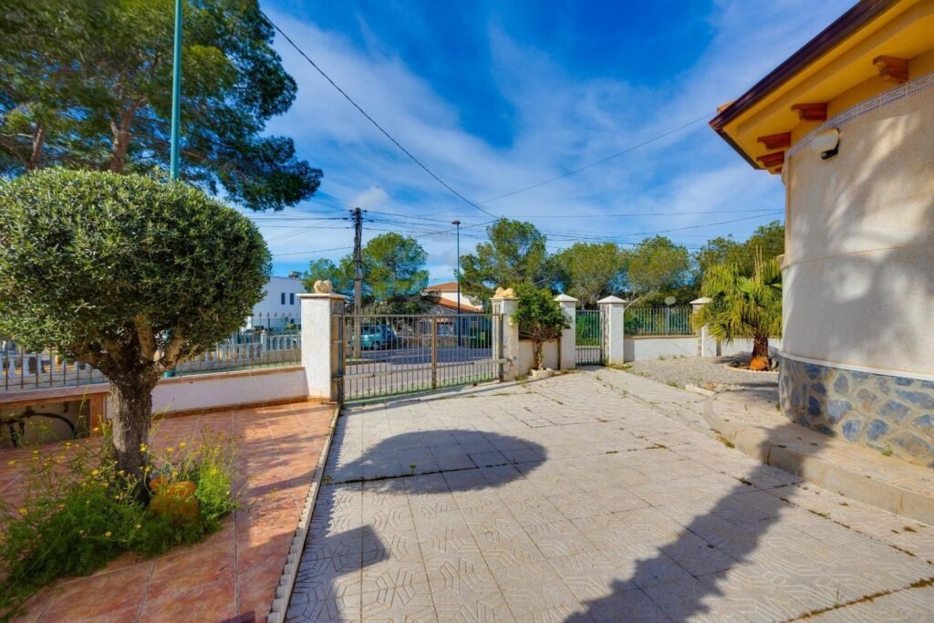 Villa - Pilar De La Horadada - 399000 EUR