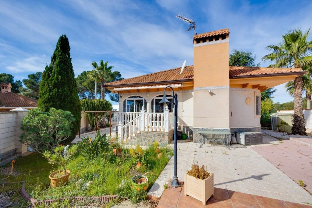 Villa - Pilar De La Horadada - 399000 EUR