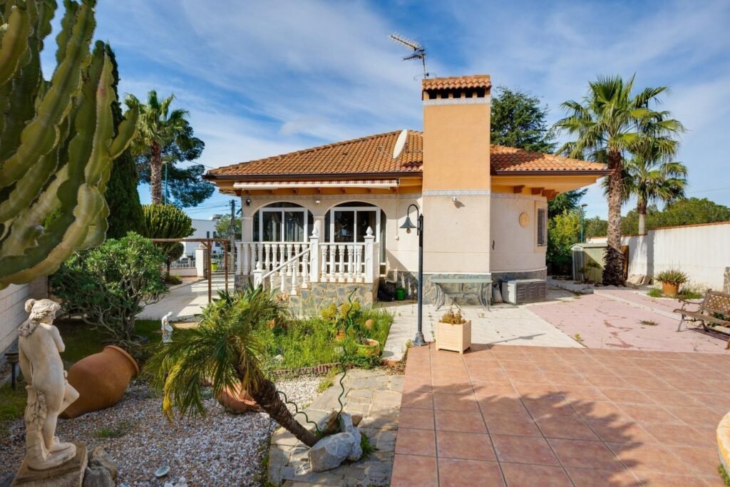 Villa - Pilar De La Horadada - 399000 EUR
