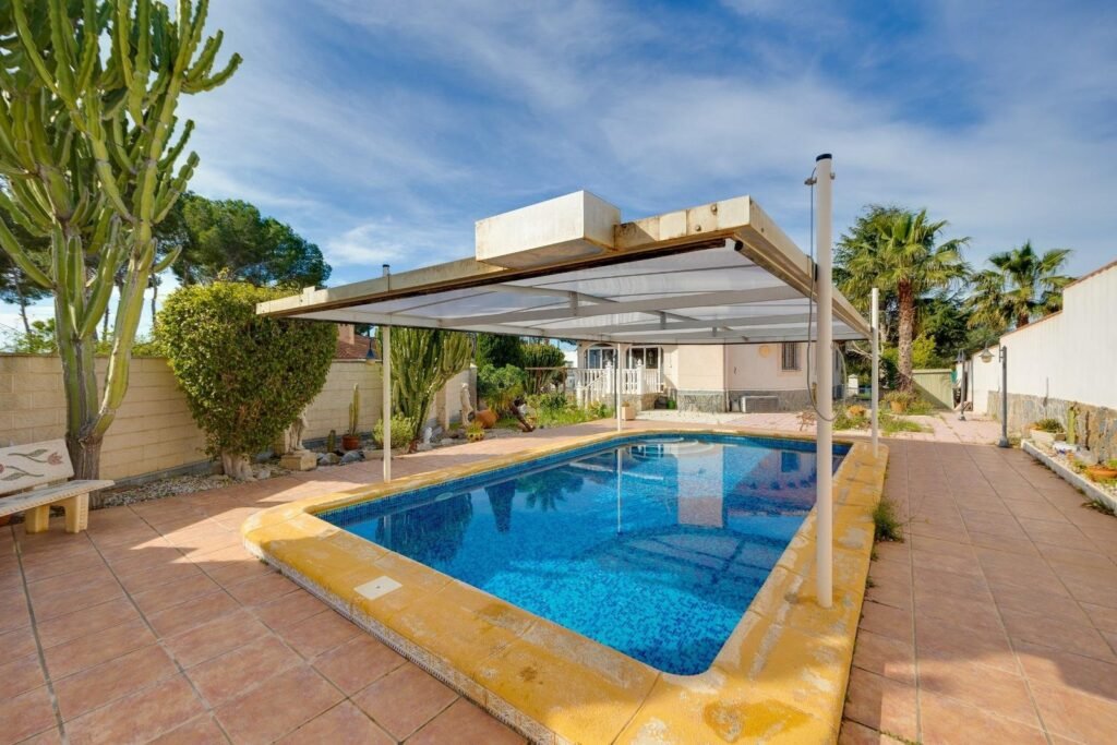 Villa - Pilar De La Horadada - 399000 EUR