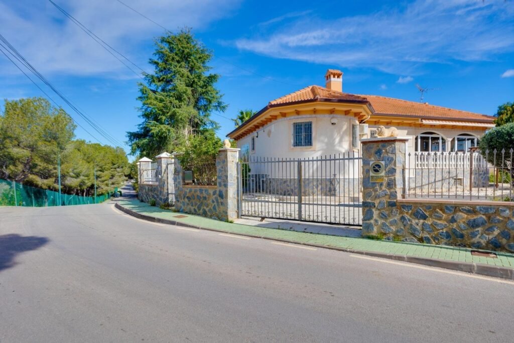 Villa - Pilar De La Horadada - 399000 EUR