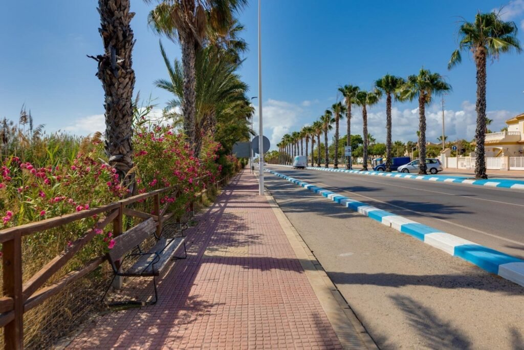 Villa - Pilar De La Horadada - 399000 EUR