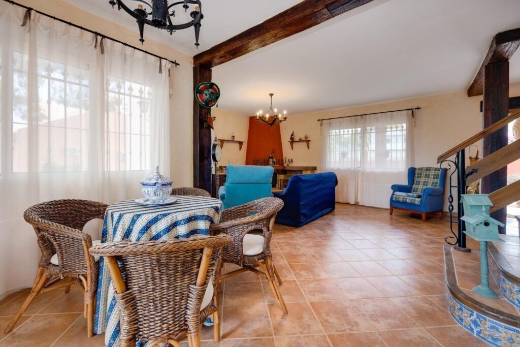 Villa – San Miguel De Salinas – 449950 EUR