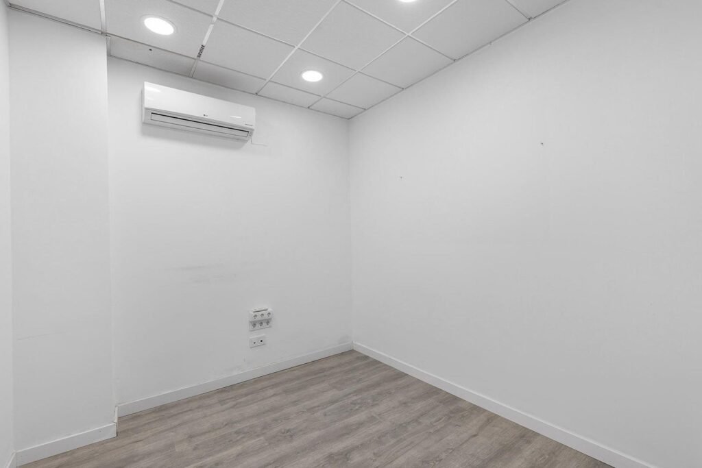 Commercial Unit – Torrevieja – 127260 EUR