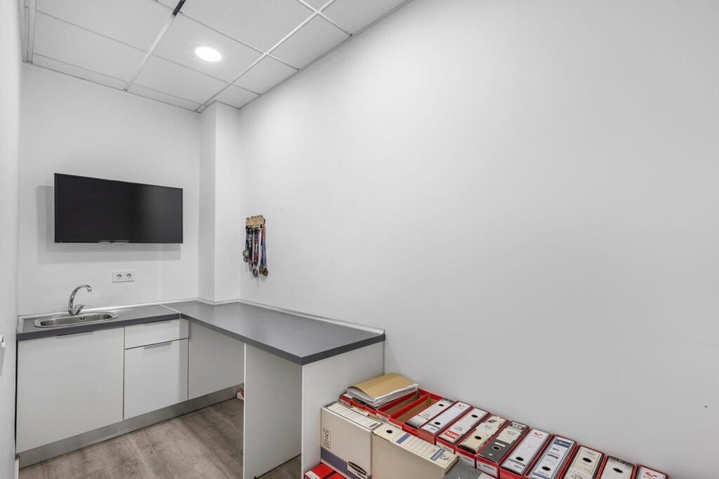 Commercial Unit – Torrevieja – 127260 EUR