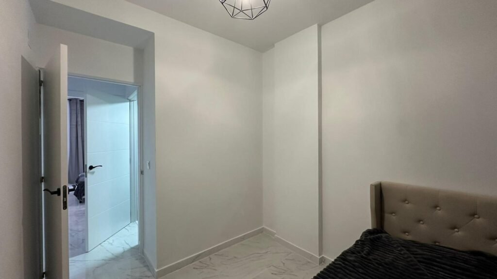Asunto Espanjasta, Avanec Homes