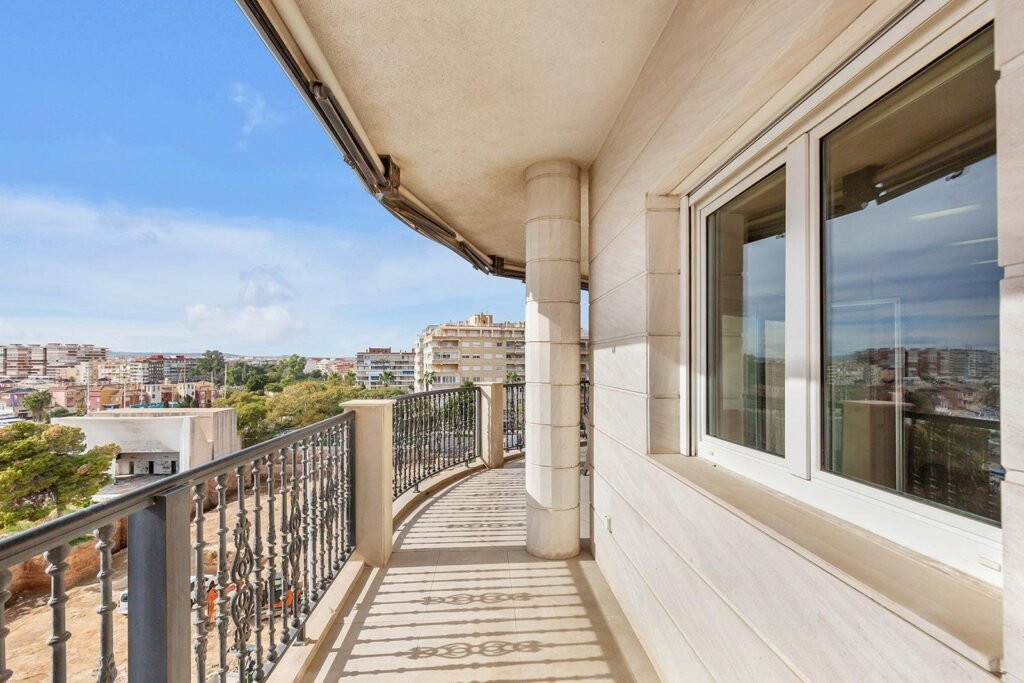 Apartment – Torrevieja – 1250000 EUR