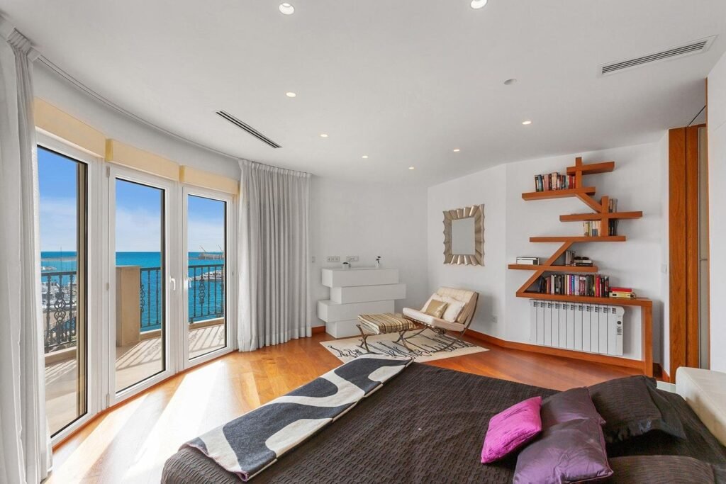 Apartment – Torrevieja – 1250000 EUR