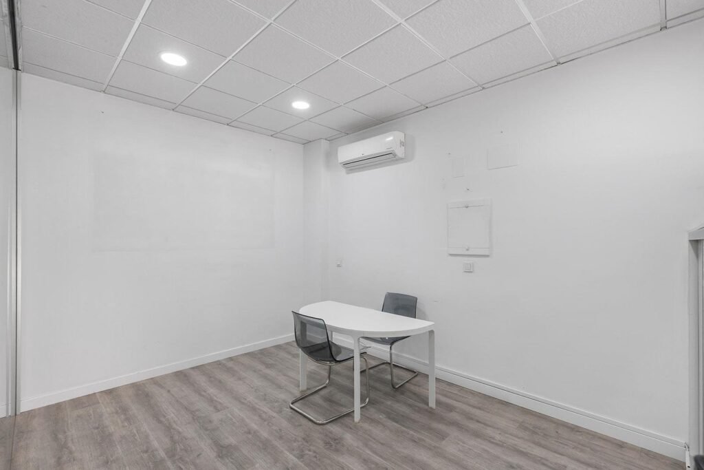 Commercial Unit – Torrevieja – 127260 EUR