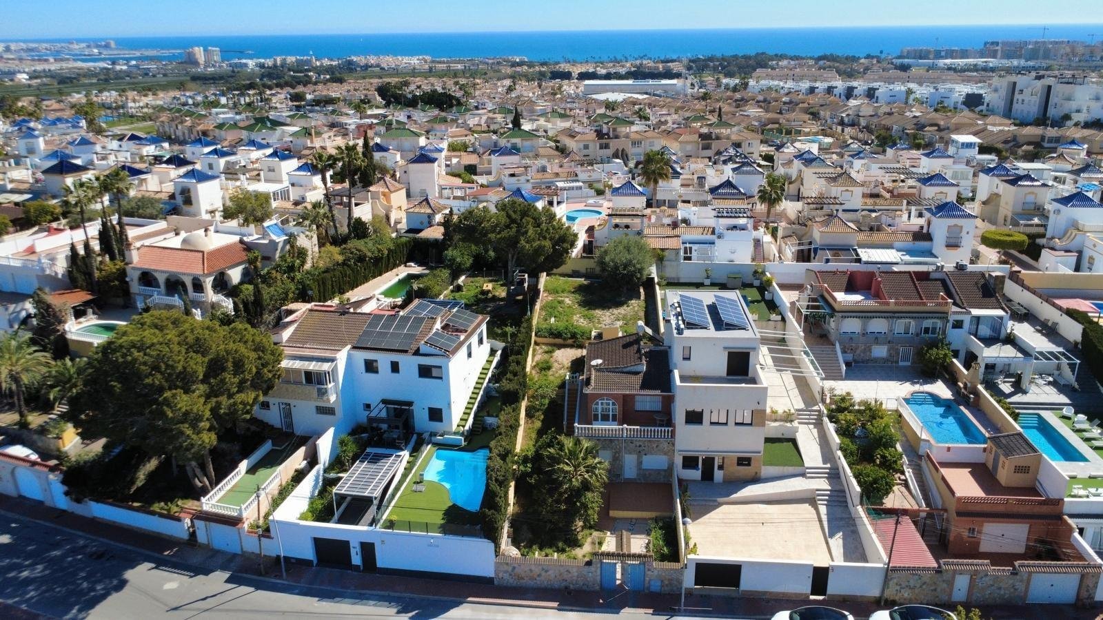 Remontoitava asunto, Los balcones