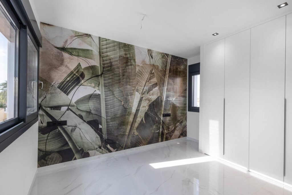Moderne Luxusvilla mit Pool und Dachterrasse
