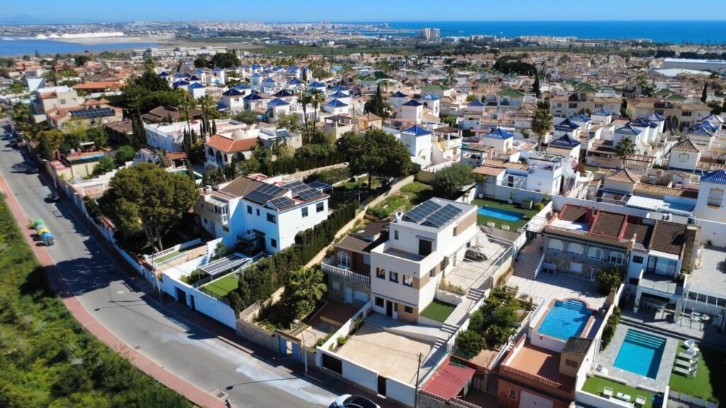 Villa – Torrevieja – 289000 EUR