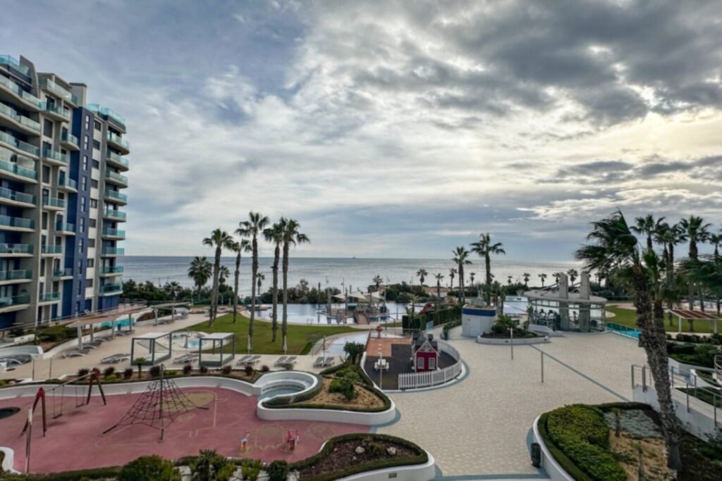 Modern First‑Line Apartment with Sea Views – Premium Living in Torrevieja