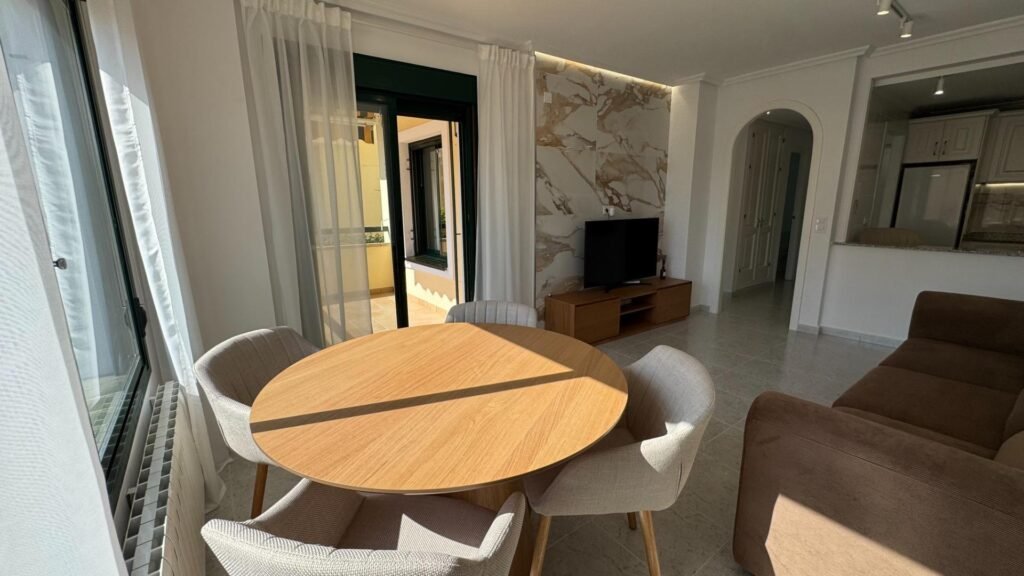 Renovated and Bright Apartment in Lomas de Campoamor – Residencial Naranjos