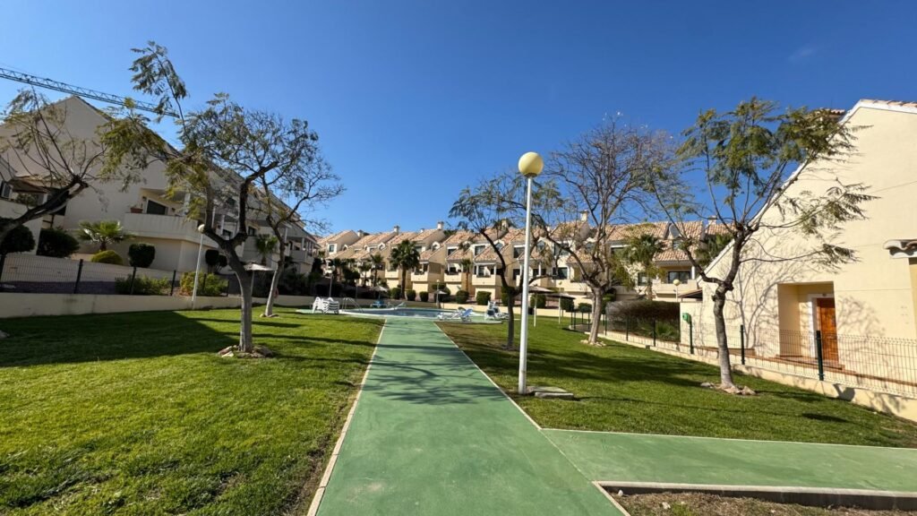 Renovated and Bright Apartment in Lomas de Campoamor – Residencial Naranjos