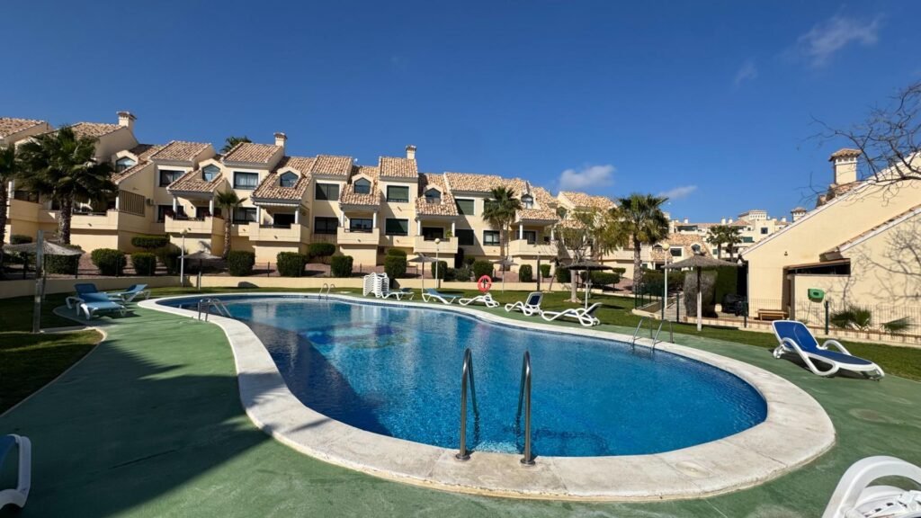Renovated and Bright Apartment in Lomas de Campoamor – Residencial Naranjos