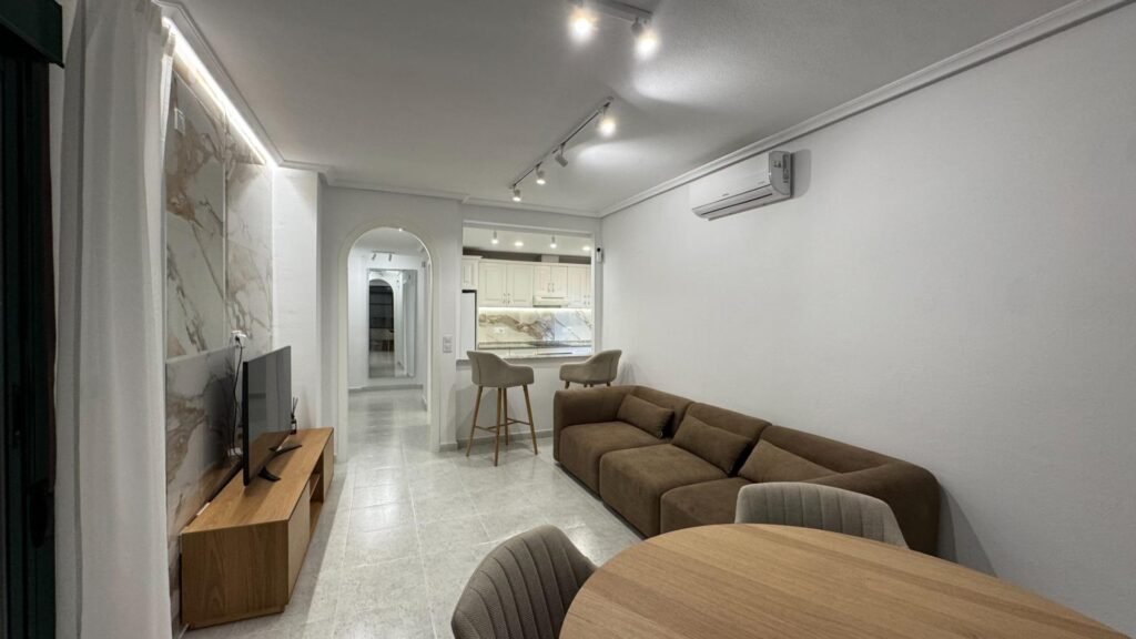 Renovated and Bright Apartment in Lomas de Campoamor – Residencial Naranjos