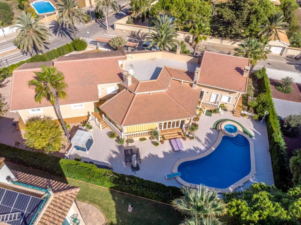 Villa for sale in Cabo Roig