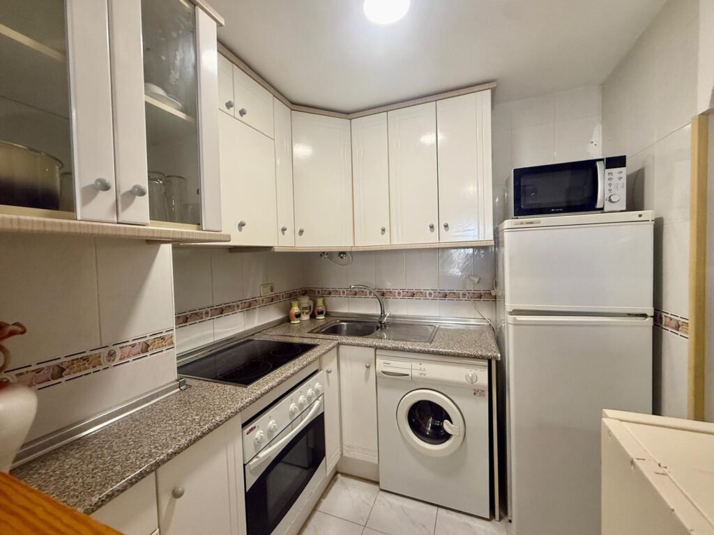 1-BEDROOM APARTMENT WITH SWIMMING POOL IN VIÑAMAR VI, LA MATA,