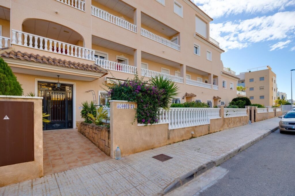 Myytävä asunto Orihuela Costa