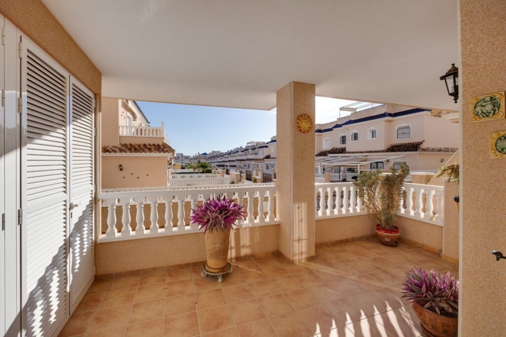 Myytävä asunto Orihuela Costa