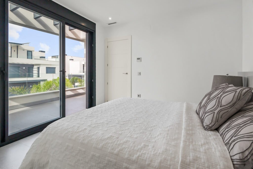 Fabulous 4 Beds Modern Detached Villa in Algorfa