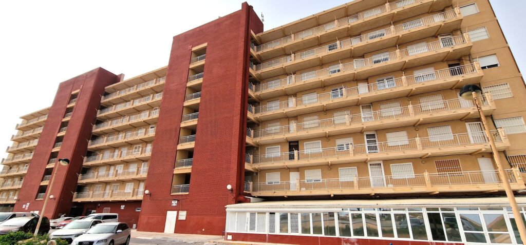 Шикарная квартира на первой линии пляжа Лос Локос