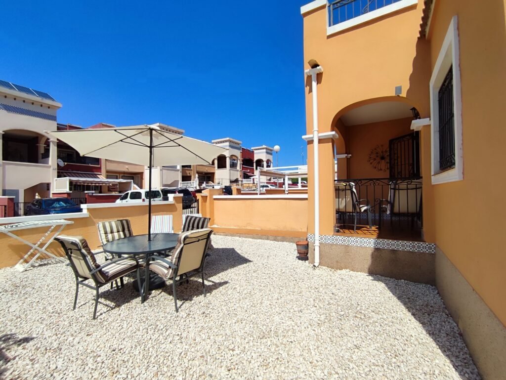 Szeregowiec – Torrevieja – 215 000 EUR