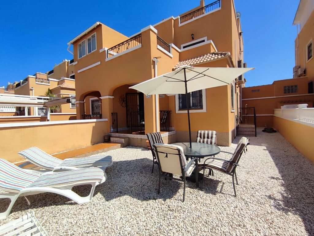 Szeregowiec – Torrevieja – 215 000 EUR