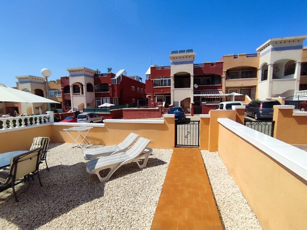 Szeregowiec – Torrevieja – 215 000 EUR