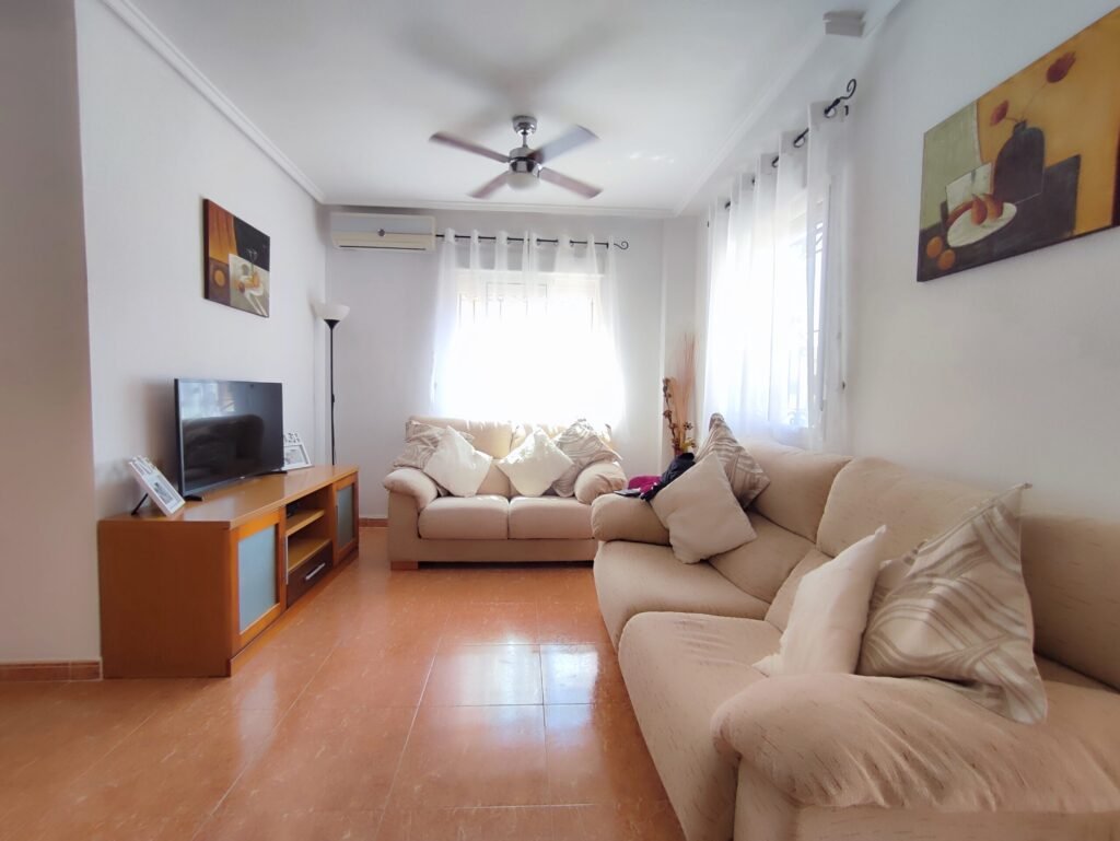 Szeregowiec – Torrevieja – 215 000 EUR