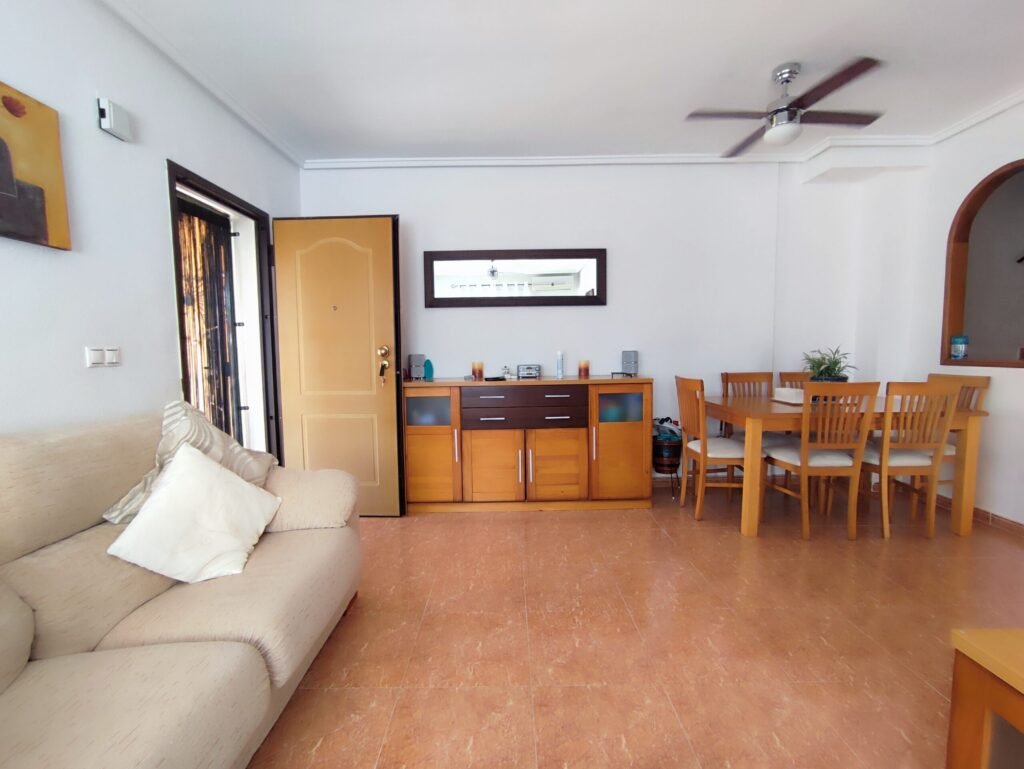 Szeregowiec – Torrevieja – 215 000 EUR