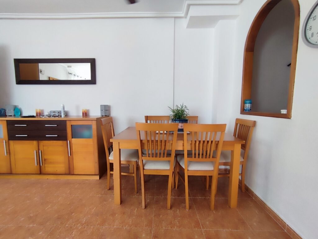 Szeregowiec – Torrevieja – 215 000 EUR