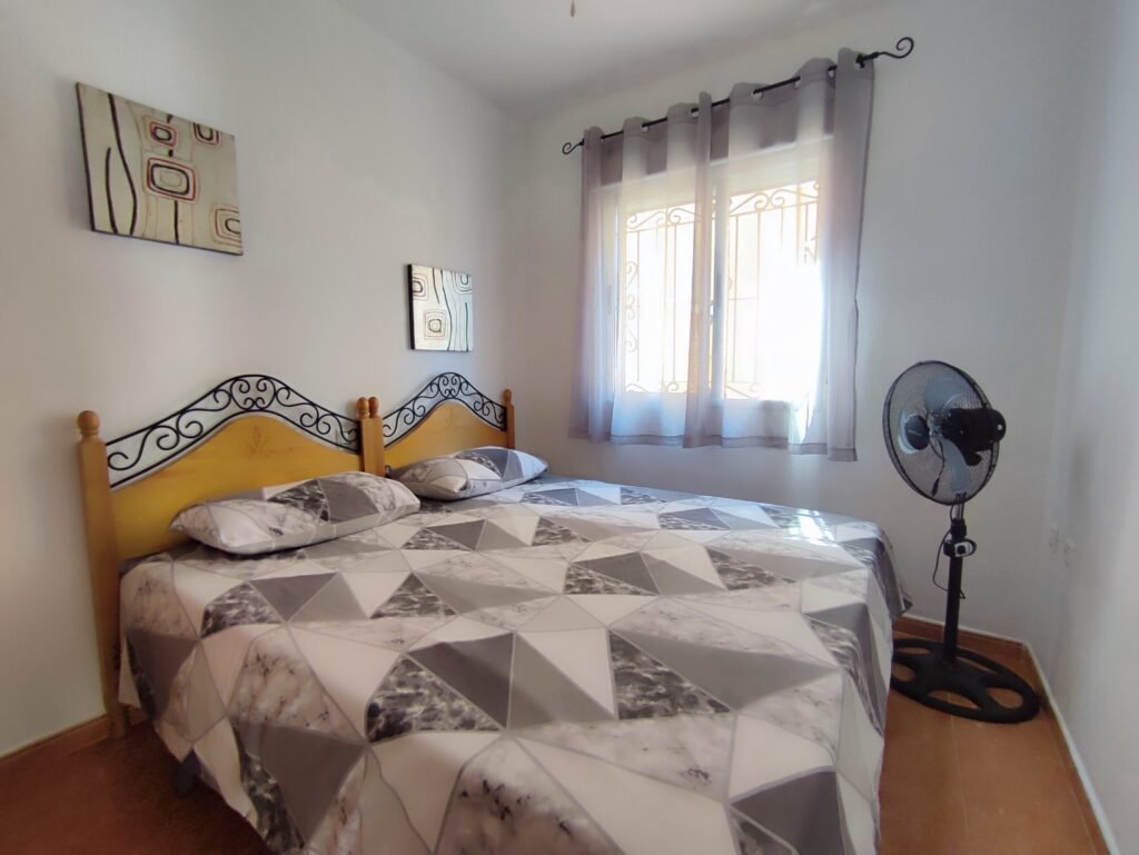 Szeregowiec – Torrevieja – 215 000 EUR