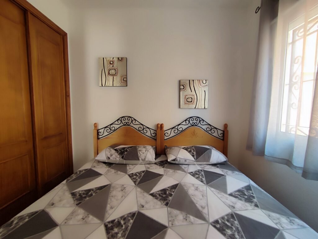 Szeregowiec – Torrevieja – 215 000 EUR