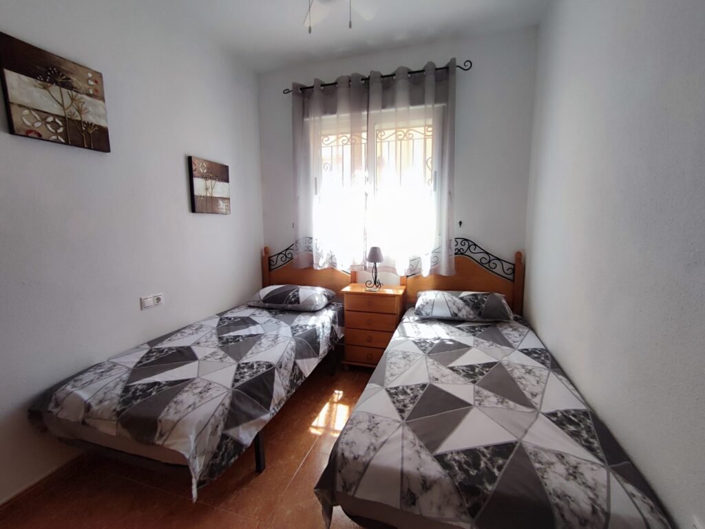 Szeregowiec – Torrevieja – 215 000 EUR