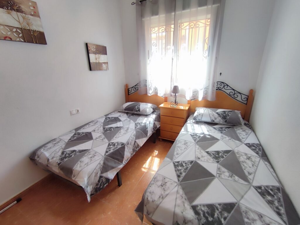 Szeregowiec – Torrevieja – 215 000 EUR