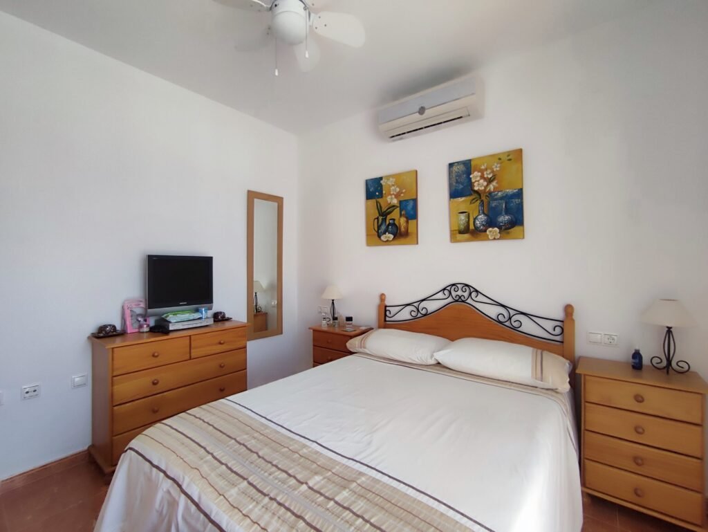 Szeregowiec – Torrevieja – 215 000 EUR
