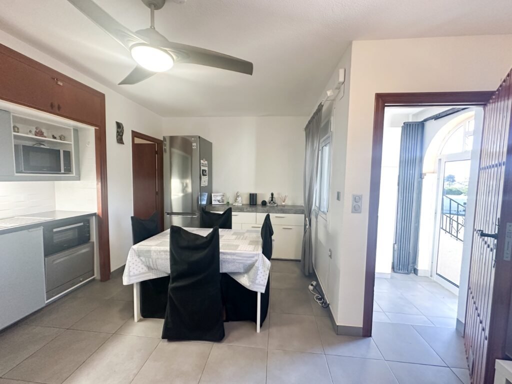 Apartment / flat - Villamartín - 115000 EUR