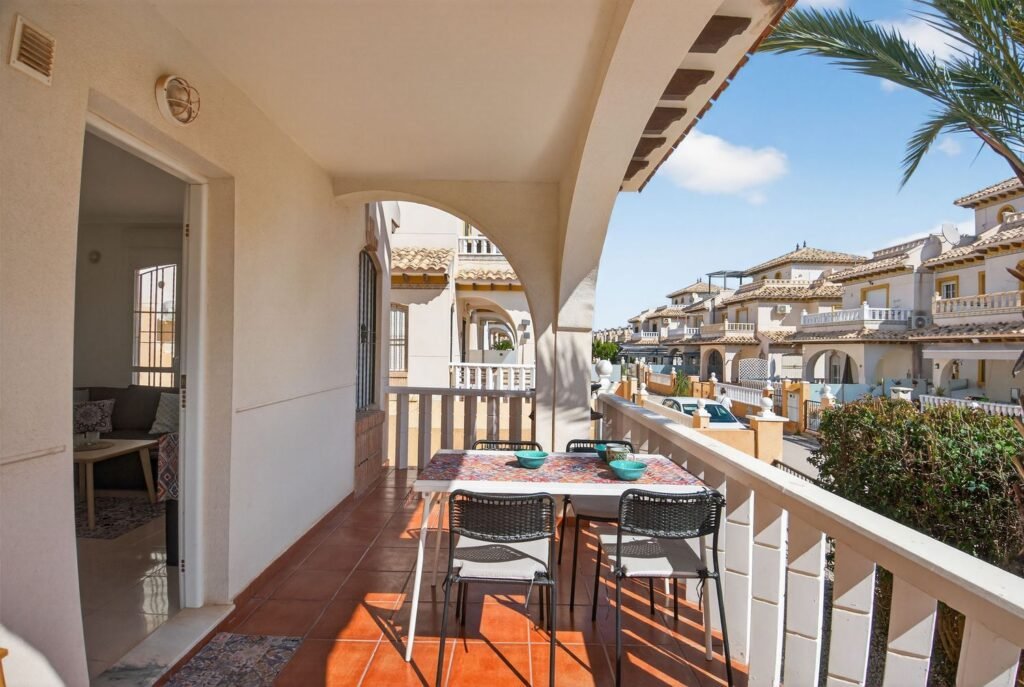 Casa pareada en Playa Golf III, Lomas de Cabo Roig
