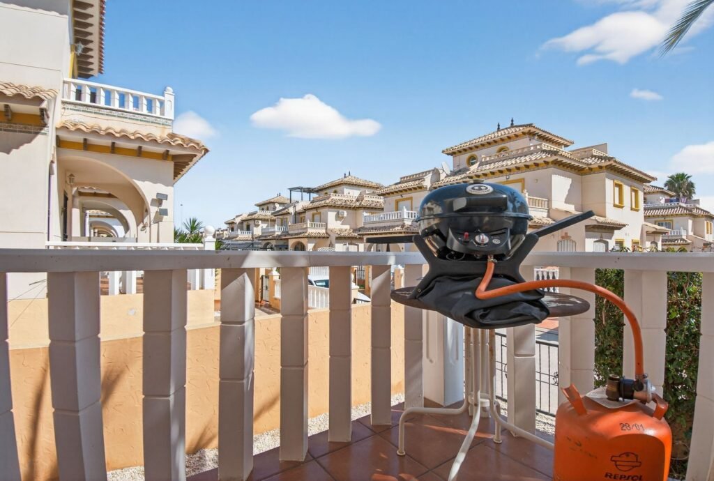 Casa pareada en Playa Golf III, Lomas de Cabo Roig