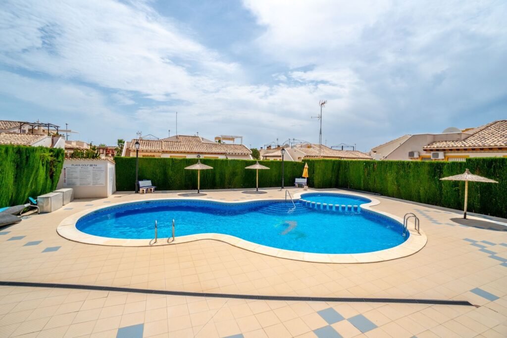 Casa pareada en Playa Golf III, Lomas de Cabo Roig