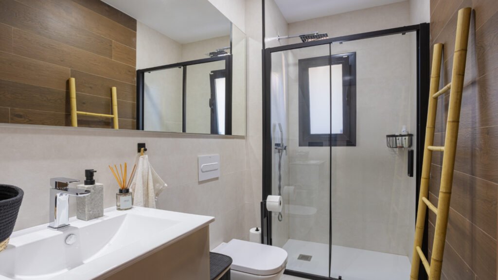 Contemporary 4-Bedroom Villa with Private Pool in Central Ciudad Quesada