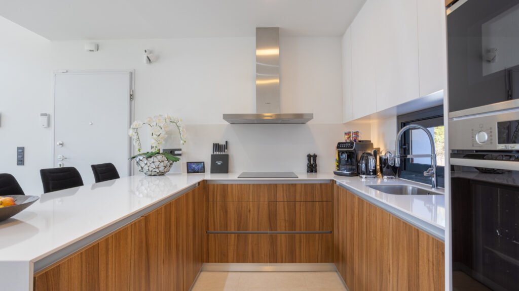 Contemporary 4-Bedroom Villa with Private Pool in Central Ciudad Quesada
