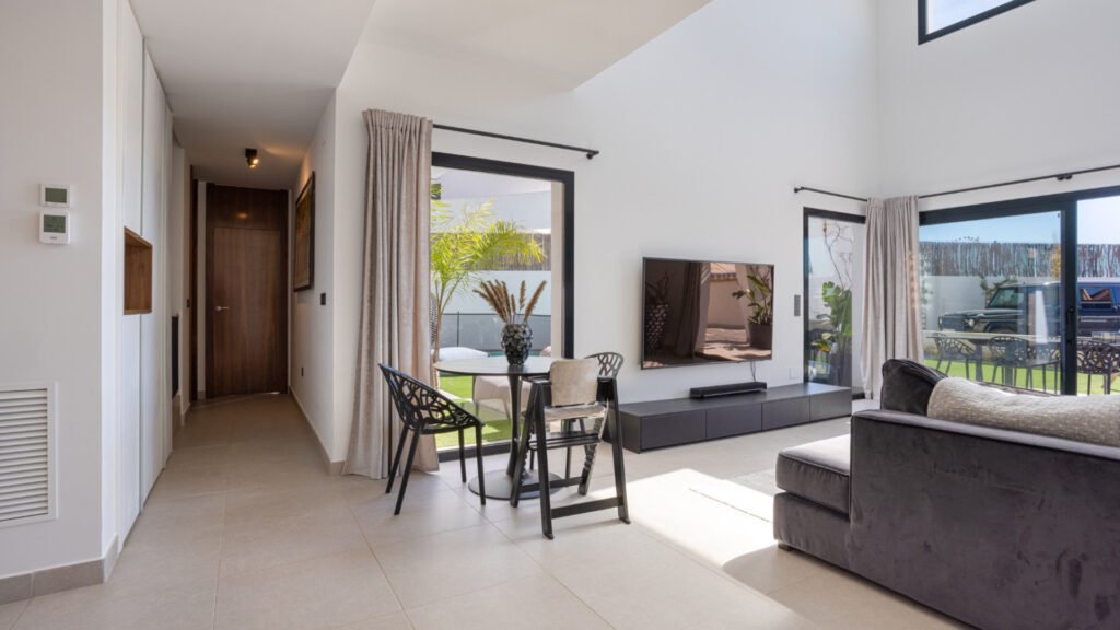 Contemporary 4-Bedroom Villa with Private Pool in Central Ciudad Quesada