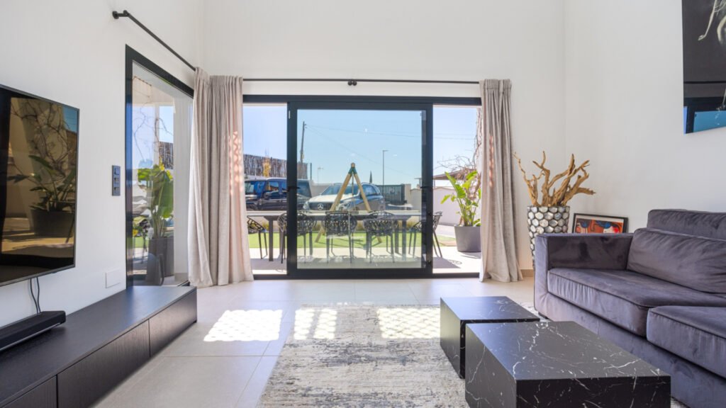 Contemporary 4-Bedroom Villa with Private Pool in Central Ciudad Quesada