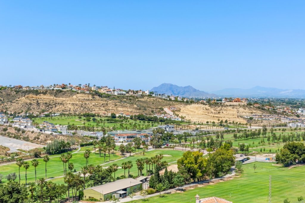 Adosado en Ciudad Quesada con vistas al golf