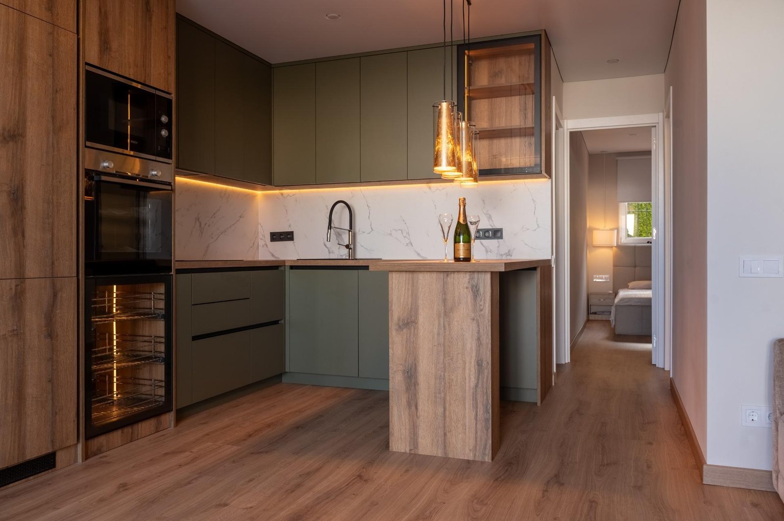 Modern bungalow i första havslinjen, fullt renoverad