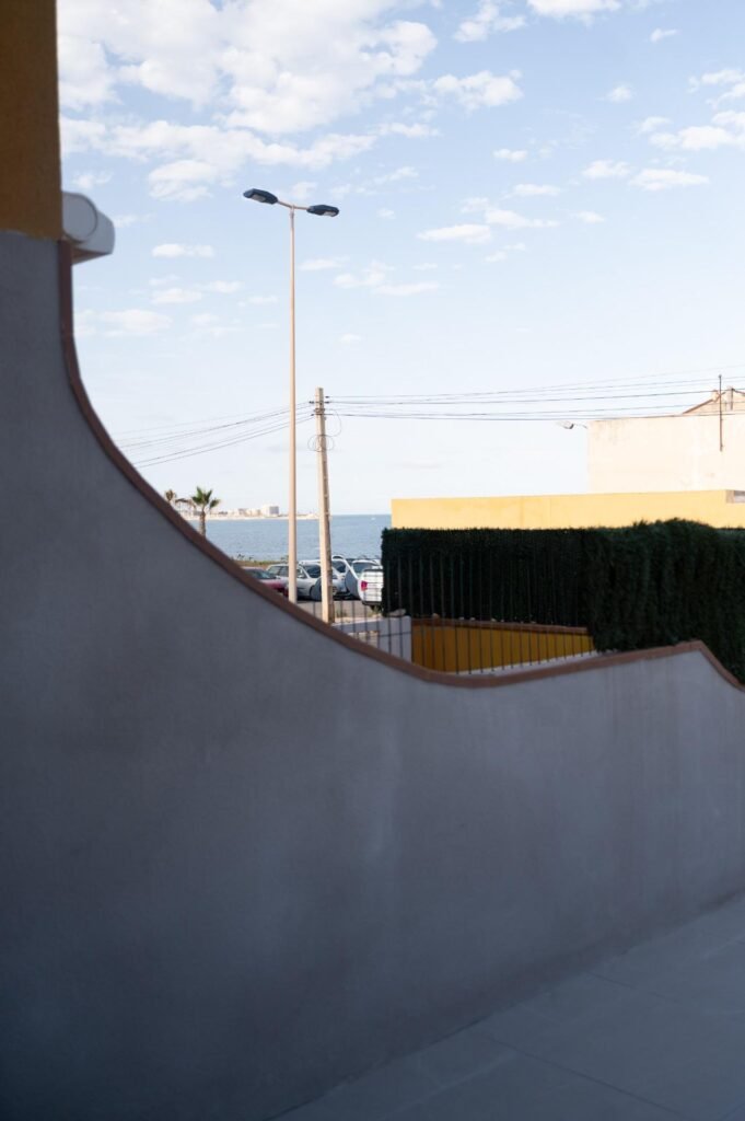 Moderno bungalow en primera línea de mar completamente reformado