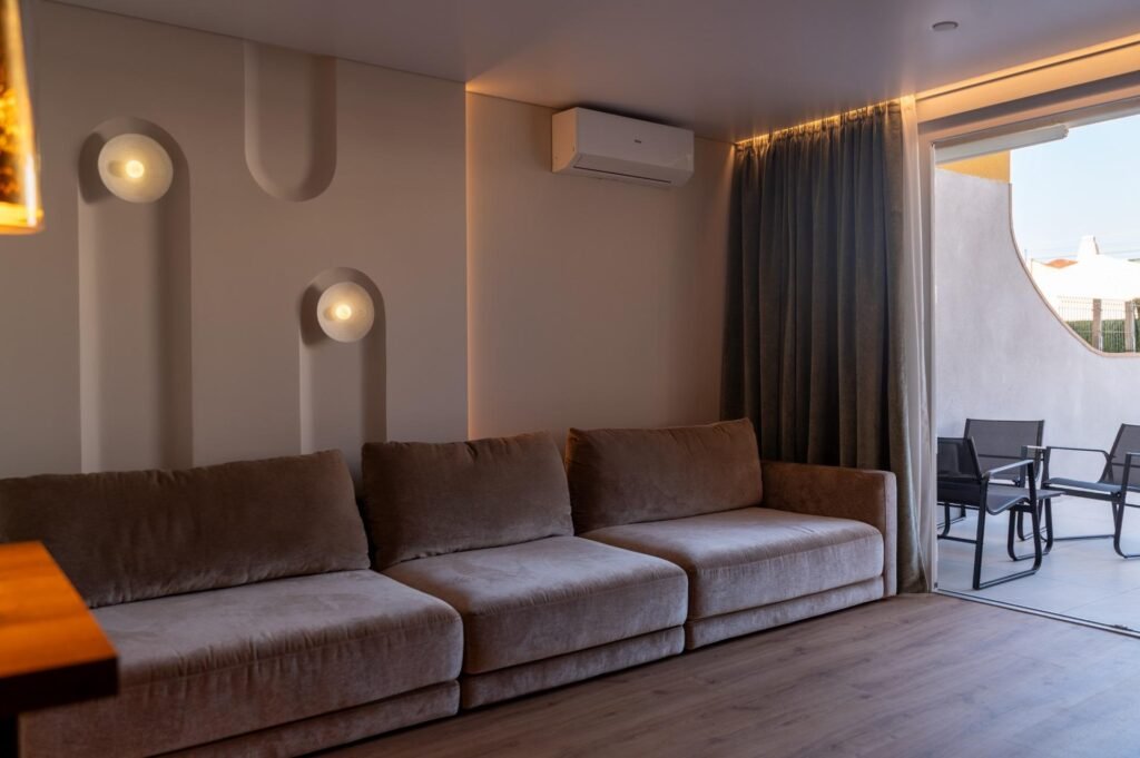 Moderno bungalow en primera línea de mar completamente reformado